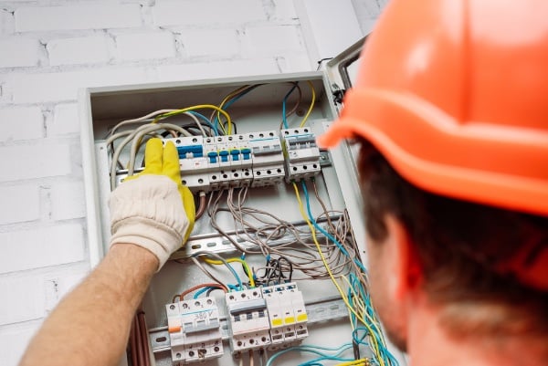 Wiring a Fuse Box