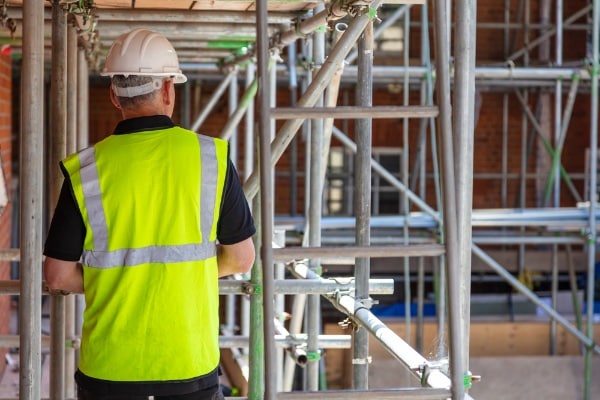 Competent Person Inspecting a Scaffold